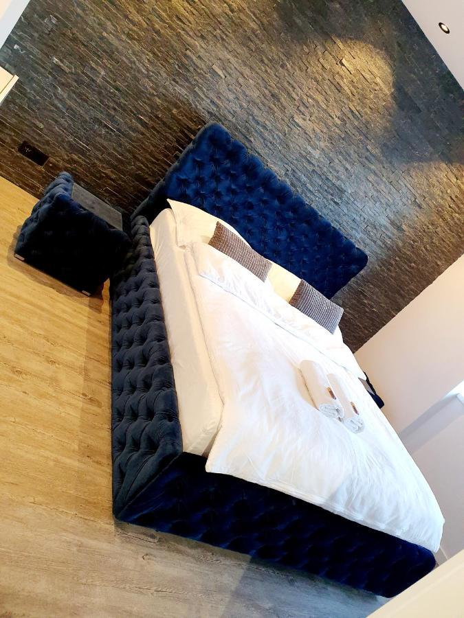 Galaxy Apartments สวูพสค์ ภายนอก รูปภาพ